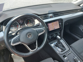 VW Passat 2,0TDI DSG/NAVI/TAŽNÉ/PARK KAMERA - 16