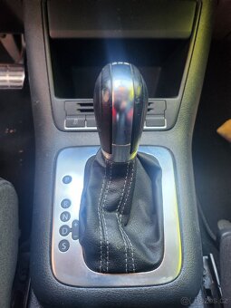 VW GOLF PLUS 2.0 TDI DSG STYLE + ZIMNÍ KOLA - 16