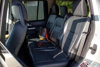 Land Rover Discovery HSE + Convenience Pack - 16