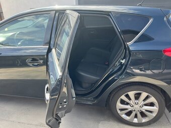 Toyota Auris 1.8 VVT-i HYBRID 1.MAJITEL KAMERA VYHŘ.SEDADLA - 16