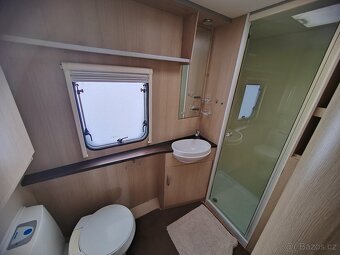 SWIFT STERLING ECCLES 90 CORAL,2010, VELKÁ KOUPELNA A POSTEL - 16
