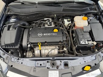 OPEL ASTRA H 1,6 16V 85kW rok 2011 - 1.majitel - 31000km - 16