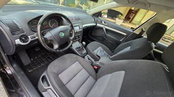 ŠKODA OCTAVIA  COMBI 1.6i TEAM EDITION 1MAJITEL - 16