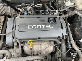 Chevrolet Cruze 1.6i 83kw 1. maj. koup. ČR naj.98t - 16