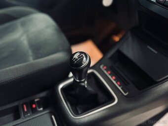 VW Tiguan 2.0TDI/Manuál/2014/Sport výbava/Servis/1. Majitel - 16