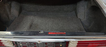 Mercedes-Benz 116 280 CE - 16