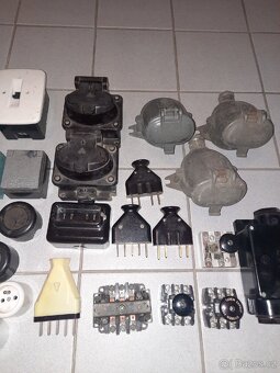 Retro zástrčka,vypínač,zásuvka 220/380V - 16