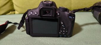 Digitální fotoaparát Canon EOS 700D - 16