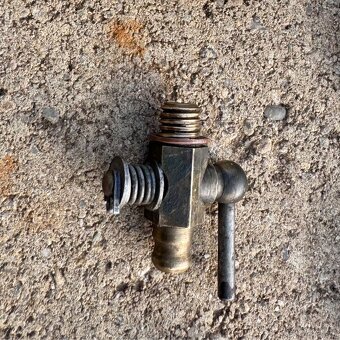 Stadion a Jawetta - nádrž a příslušenství - 16