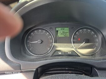 ŠKODA ROOMSTER - 16