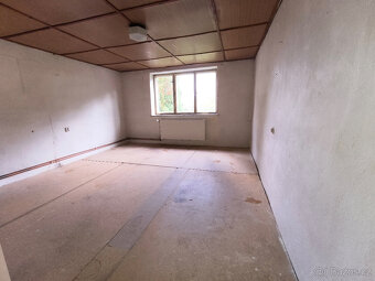 Chvalkovice - Střeziměřice -rodinný dům 3+1, pozemek 2066 m2 - 16