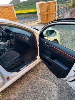 Škoda Superb 2.0 TDI DSG - 16