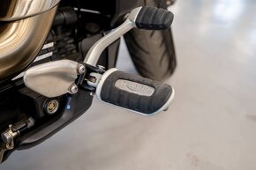 Triumph ROCKET 3GT - 16
