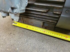Elektromotor MEZ 15kW 2900 ot/min - 16