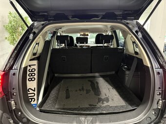 Mitsubishi Outlander 2,3 DI-D INTENSE+ 4WD 7MÍST DPH - 16