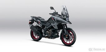 Suzuki 1050 DL V-Strom; r.v. 2023 - 16