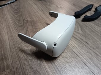 Meta quest 2 128gb Plně funkční + příslušenství. - 16