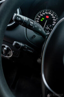 Mercedes A180, 90kW, benzín 1,6l, automat, najeto 131500km - 16