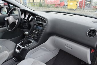 PEUGEOT 5008 1.6i 115KW/MANUÁL/ČR PŮVOD/2X SADY KOL/SERVISKA - 16
