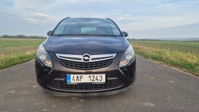 Opel zafira tourer - 16