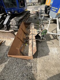 Komatsu PC138-10 15 tun Pásové rypadlo - bagr - 16