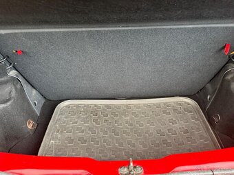 Renault Twingo 1.2 16V edice YAHOO - 16