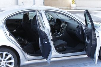 Lexus IS 220 D, 2009, nová STK - 16