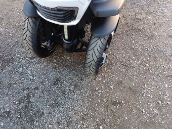 Peugeot Metropolis 400 rv. 2019 Stačí řidičák skupiny B  - 16