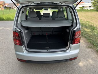 Volkswagen Touran 1.4tsi 103KW, naj. 132 tis km, 7 mist - 16