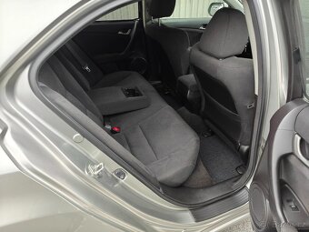 Honda Accord 2.0 115 kW i-VTEC 2009 benzín - 16