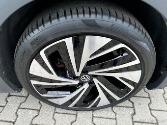 Volkswagen iD.4 MAX 150kw,matrix,tep.čerp.,pano,360°kamery - 16