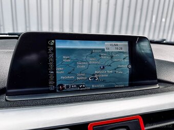 BMW Rad 3 Touring 318d A/T - 16