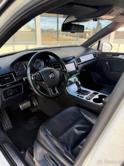 VW Touareg 3.0 TDi - 16