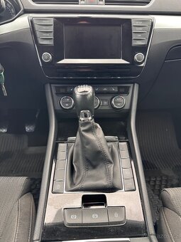 Škoda Superb - 16