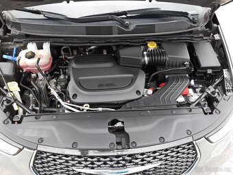 Chrysler Pacifica 3,6L V6 , kůže, radar, 2022 REZERVACE - 16