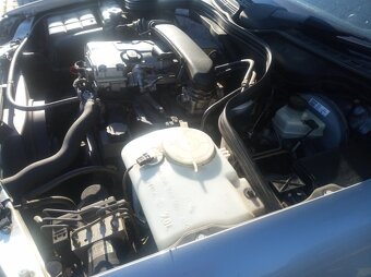 MERCEDES CLK PERFEKTNÍ STAV - 16