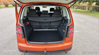 Prodám VW CrossTouran 1,4 TSI 125 kw - 16