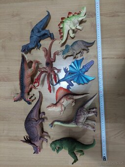 Velke figurky dinosauru sada 10.kusu - 16