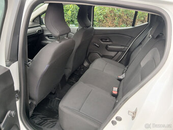 Dacia Sandero 1.0Tce jen 30.000 Km nová STK - 16