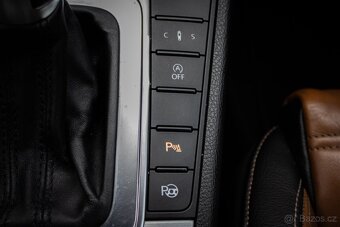 Volkswagen Passat Variant 2.0 TDI 170k Highline 4MOTION DSG - 16