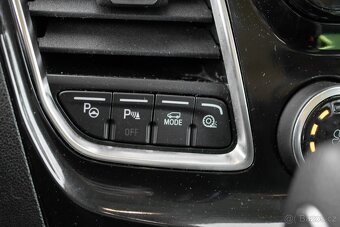 Ford Tourneo Custom 2.0 TDCi 185 Tit. L2 T320 A/T - Záruka - 16