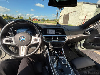 BMW 330E XDRIVE KOMBI - 16