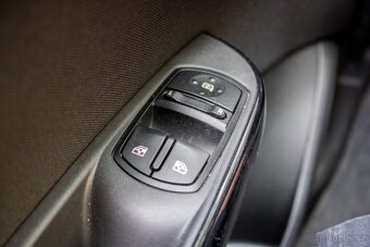 Opel Corsa 1.4 Drive / AJ NA SPLÁTKY / AJ NA PROTIHODNOTU / - 16