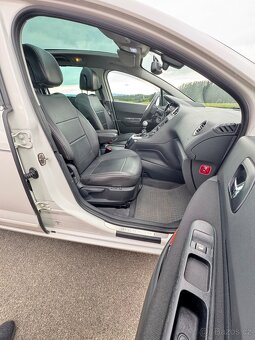 Peugeot 5008 – 7 míst k sezení – 2.0 HDi 110 kW - 16