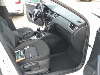 ŠKODA OCTAVIA COM III,1,6 TDi,ESP,KLIMA,ČR.SERVISKA - 16