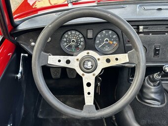 Triumph Spitfire 1500 - 16