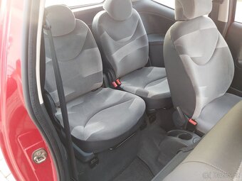 Citroen C2 1.4 Exclusive, jen 89.000 km, servis Citroen - 16