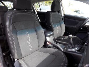 Kia Sportage 2.0 CVVT 4x4 120kW PANORAMA, KAMERA, ZÁVĚS - 16