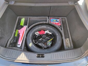 Ford Focus 1.6i 74 kW, hatchback, manual, 2011, 140tkm - 16