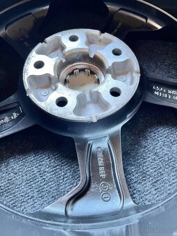 R16 Kia XCeed Originál hliníkové disky - TOP STAV - 16